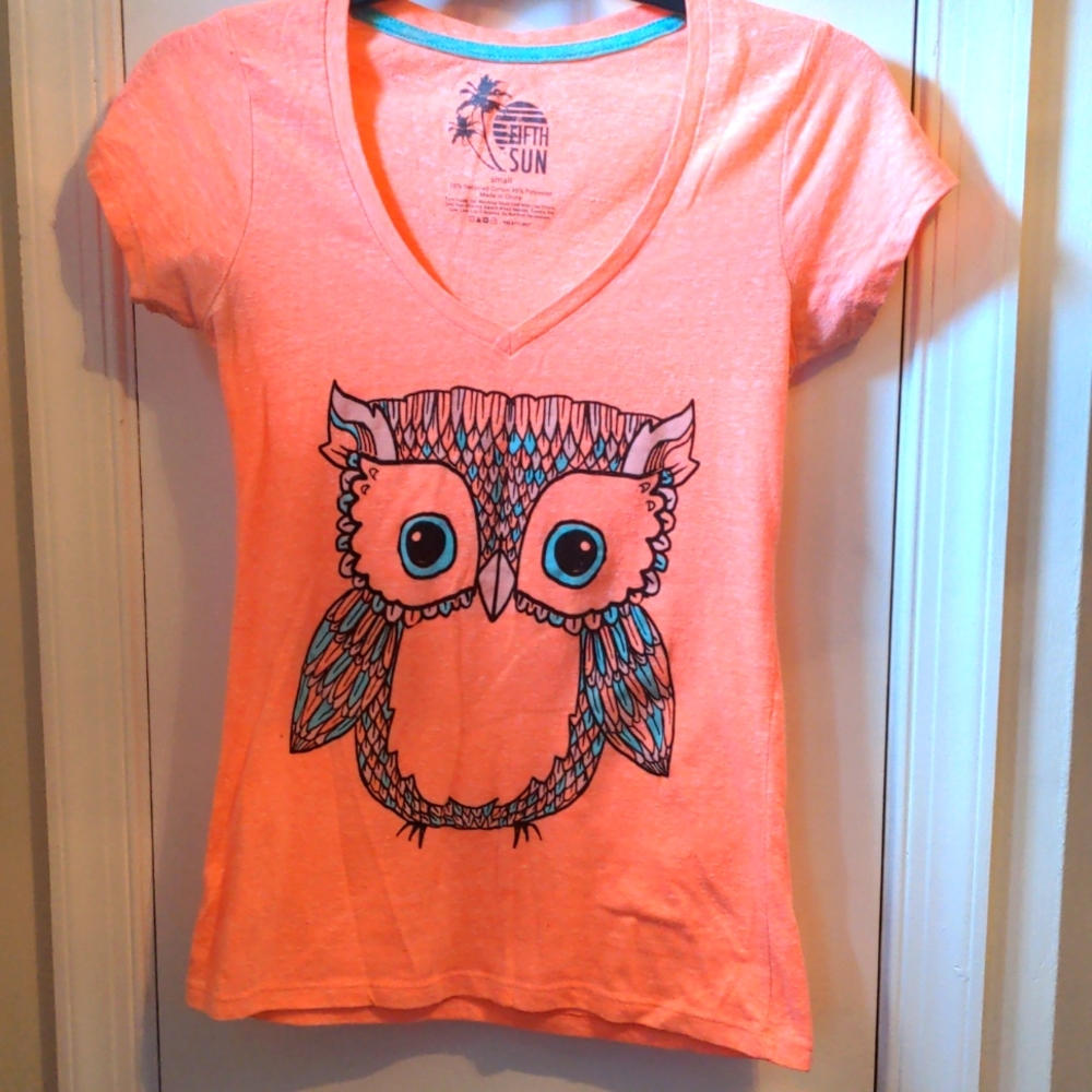 Brought owl graphic tee